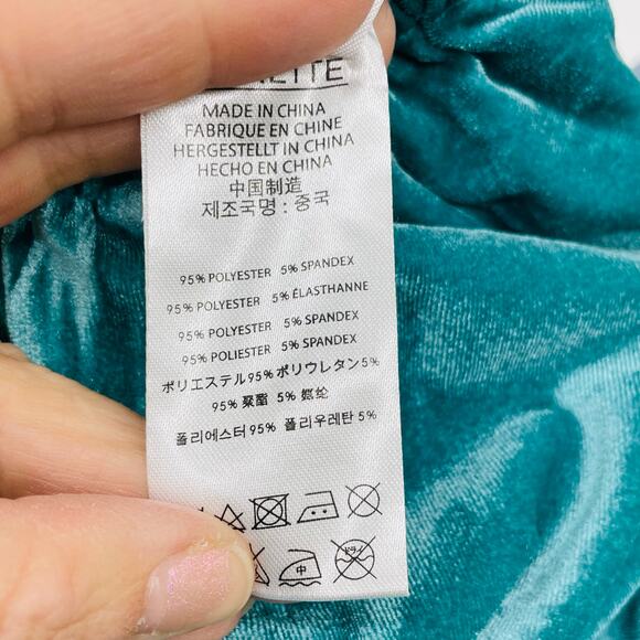 NWT Vignette 0-3M Teal Daisy Bubble in Velvet - Picture 5 of 5